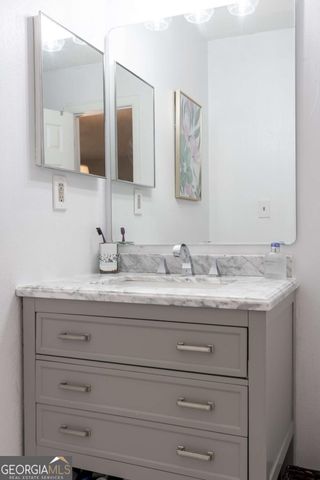 6900 Roswell Road N13, Sandy Springs, GA 30328