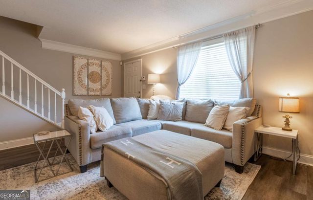 6900 Roswell Road N13, Sandy Springs, GA 30328
