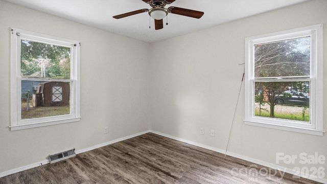 634 Kentbrook Drive, Charlotte, NC 28213