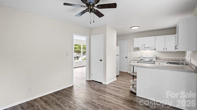 634 Kentbrook Drive, Charlotte, NC 28213