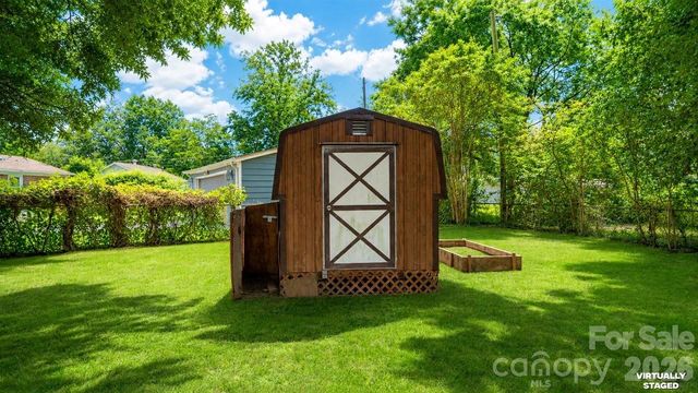 634 Kentbrook Drive, Charlotte, NC 28213
