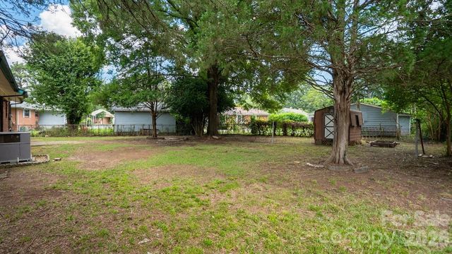 634 Kentbrook Drive, Charlotte, NC 28213
