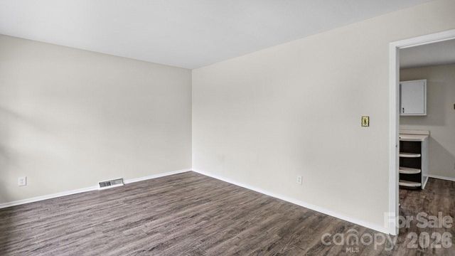 634 Kentbrook Drive, Charlotte, NC 28213
