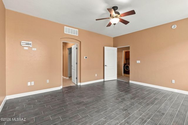 123 E Castlefield Circle, Tucson, AZ 85704