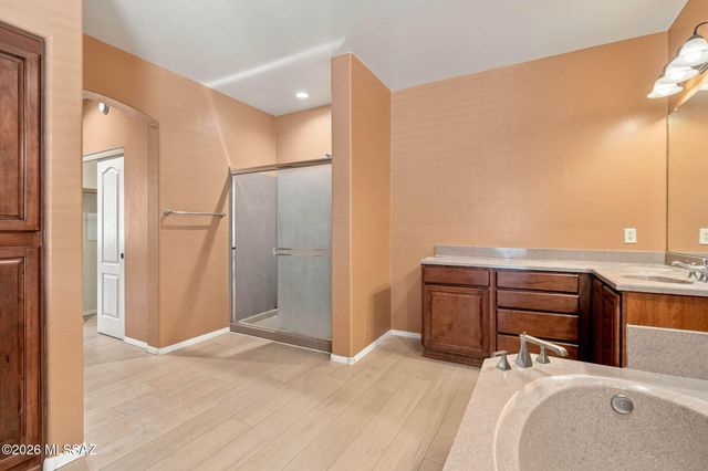123 E Castlefield Circle, Tucson, AZ 85704