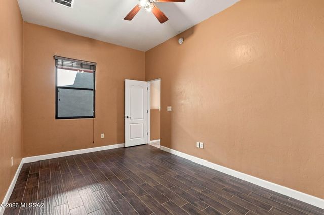 123 E Castlefield Circle, Tucson, AZ 85704