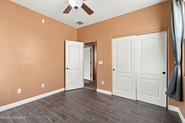 123 E Castlefield Circle, Tucson, AZ 85704