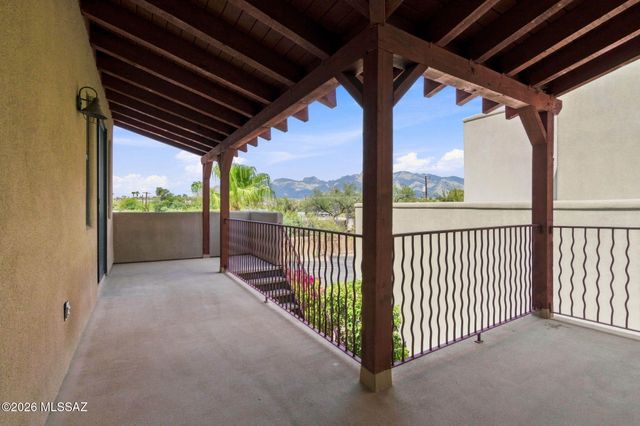 123 E Castlefield Circle, Tucson, AZ 85704