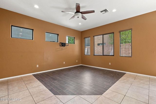 123 E Castlefield Circle, Tucson, AZ 85704