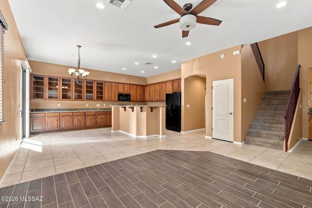 123 E Castlefield Circle, Tucson, AZ 85704