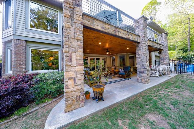 3661 Grandview Drive, Gainesville, GA 30506