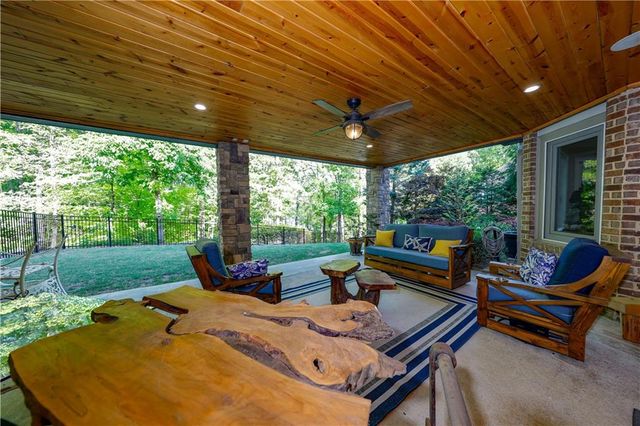 3661 Grandview Drive, Gainesville, GA 30506