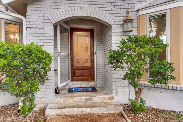 13058 N HUNTERS CIR, San Antonio, TX 78230