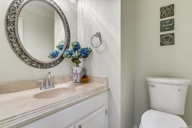 13058 N HUNTERS CIR, San Antonio, TX 78230