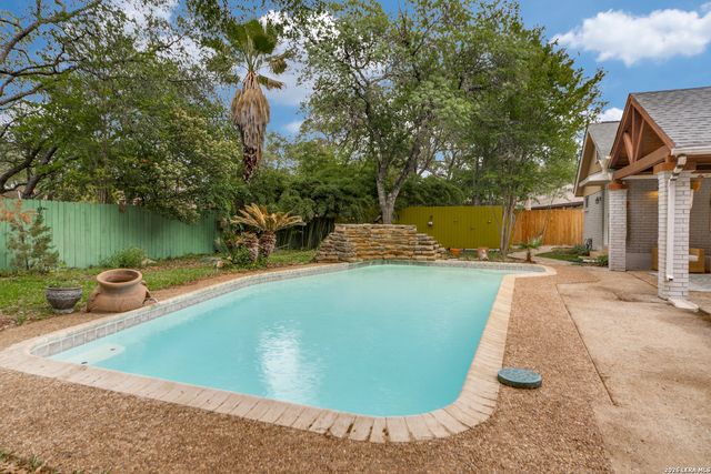 13058 N HUNTERS CIR, San Antonio, TX 78230