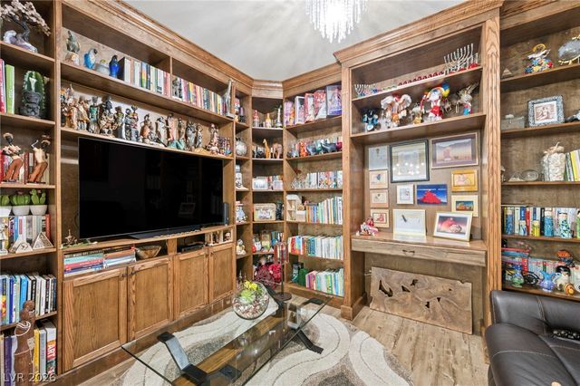 11151 Golden Aster Avenue, Las Vegas, NV 89135