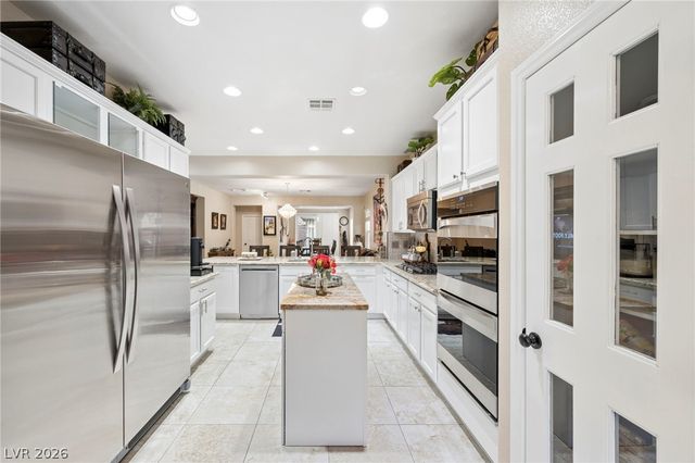 11151 Golden Aster Avenue, Las Vegas, NV 89135