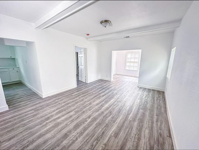 2555 Pierce Street, Beaumont, TX 77703