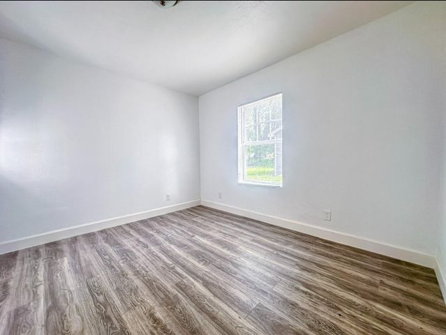 2555 Pierce Street, Beaumont, TX 77703