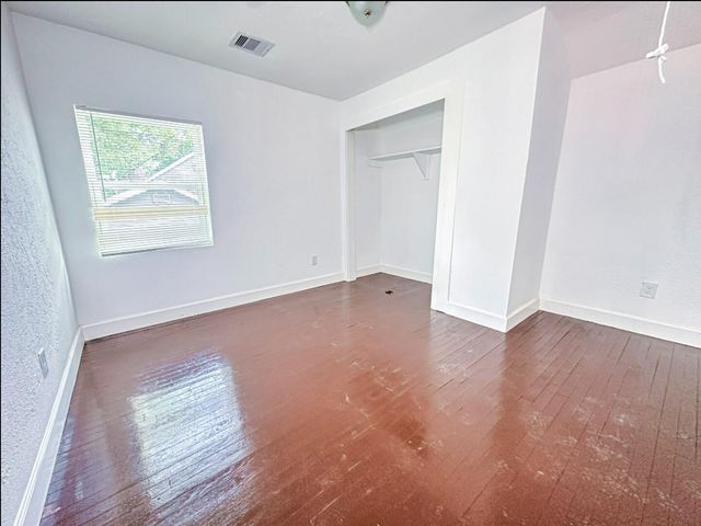 2555 Pierce Street, Beaumont, TX 77703