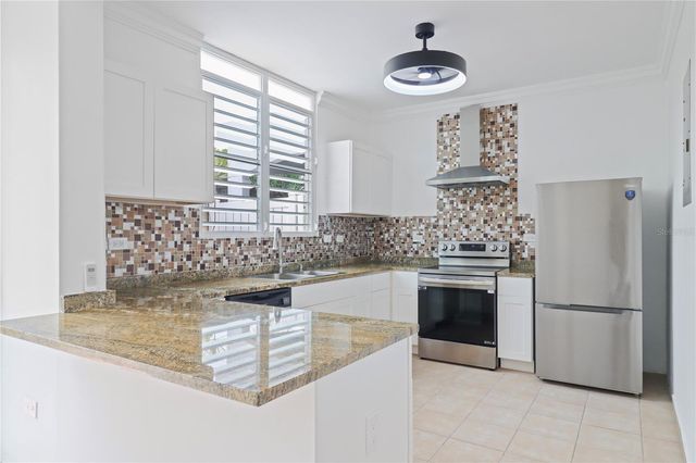 16 CIELO PERLA STREET, Vega Alta, PR 00692