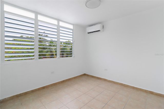 16 CIELO PERLA STREET, Vega Alta, PR 00692