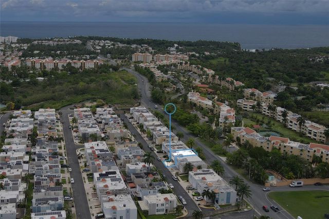 16 CIELO PERLA STREET, Vega Alta, PR 00692