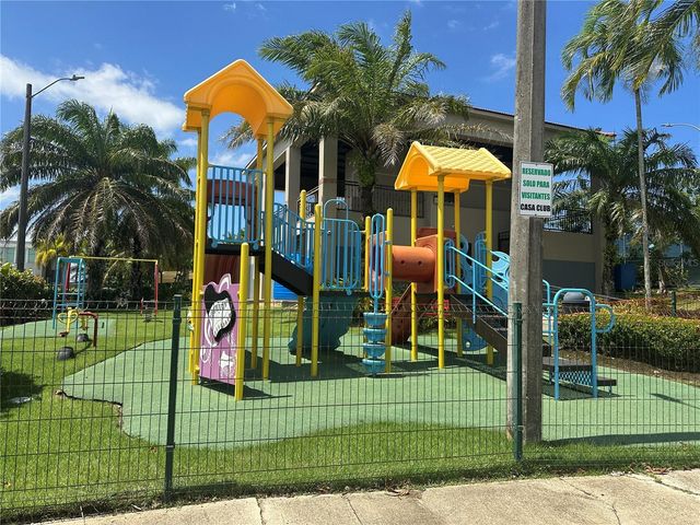 16 CIELO PERLA STREET, Vega Alta, PR 00692