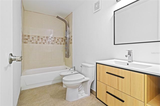 16 CIELO PERLA STREET, Vega Alta, PR 00692