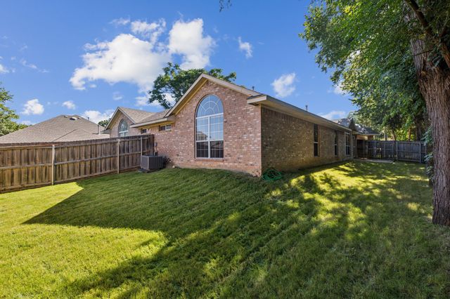 235 S Briery Road, Irving, TX 75060