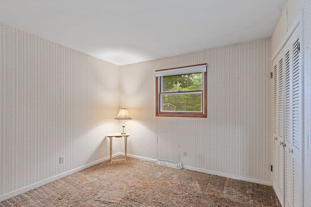 1713 Oak Street, Spring Grove, IL 60081
