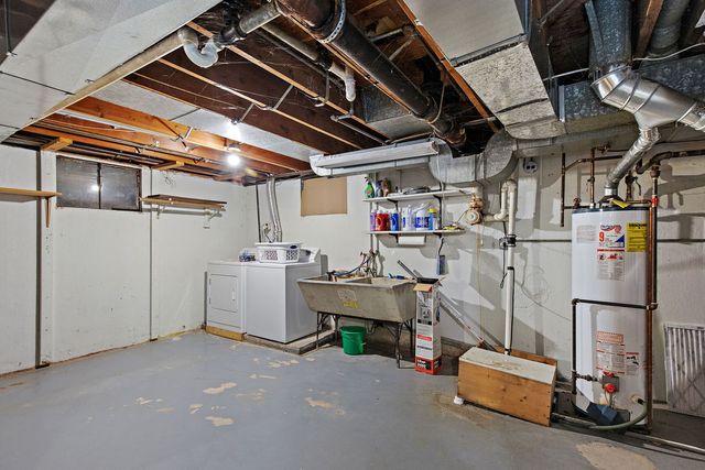 1713 Oak Street, Spring Grove, IL 60081