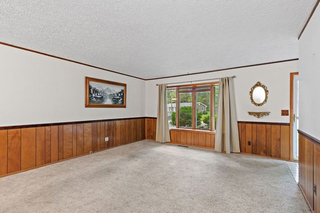 1713 Oak Street, Spring Grove, IL 60081