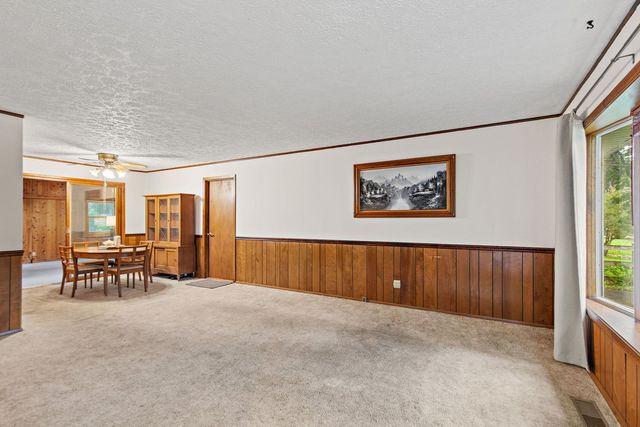 1713 Oak Street, Spring Grove, IL 60081