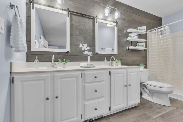 6165 Happy Pines Dr, Foresthill, CA 95631