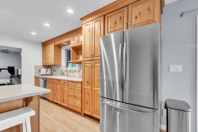 6165 Happy Pines Dr, Foresthill, CA 95631
