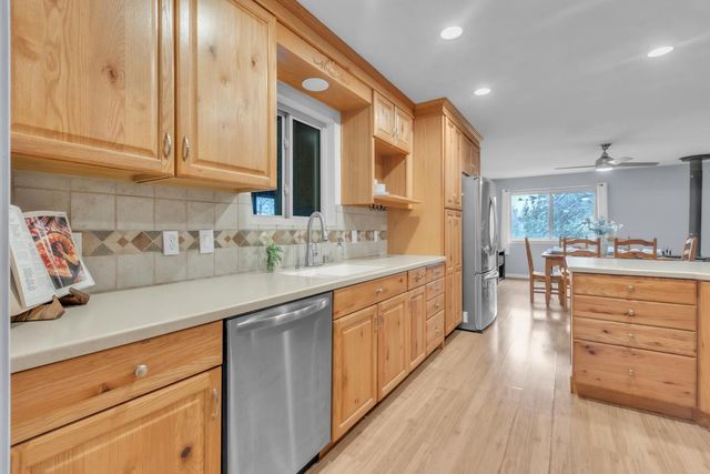 6165 Happy Pines Dr, Foresthill, CA 95631