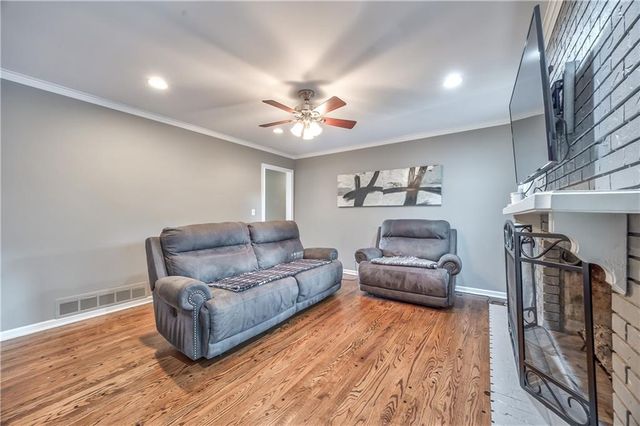 10717 McGee Street, Kansas City, MO 64114