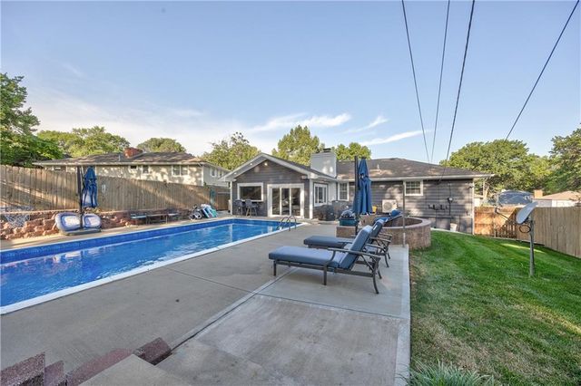 10717 McGee Street, Kansas City, MO 64114