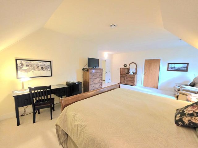 711 Giddings AVENUE, Sheboygan Falls, WI 53085