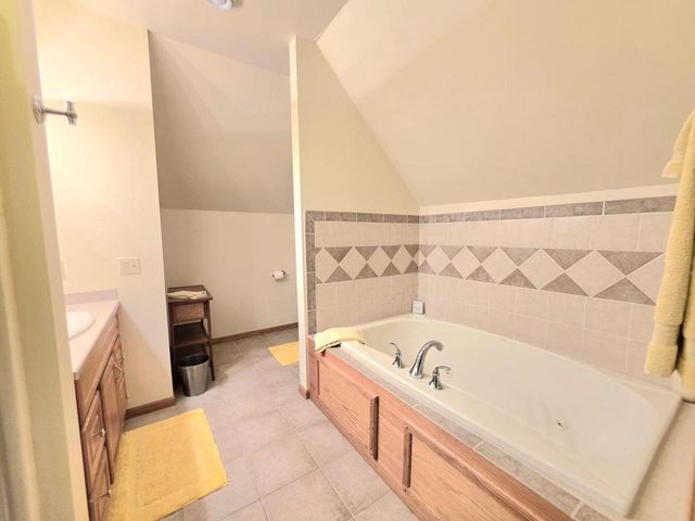 711 Giddings AVENUE, Sheboygan Falls, WI 53085