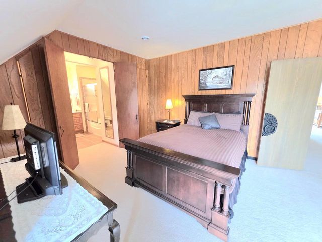 711 Giddings AVENUE, Sheboygan Falls, WI 53085