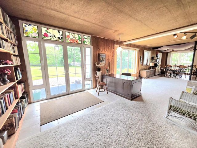711 Giddings AVENUE, Sheboygan Falls, WI 53085