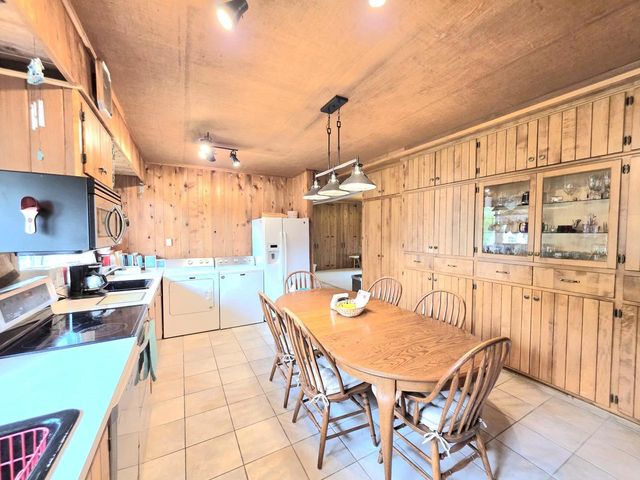 711 Giddings AVENUE, Sheboygan Falls, WI 53085