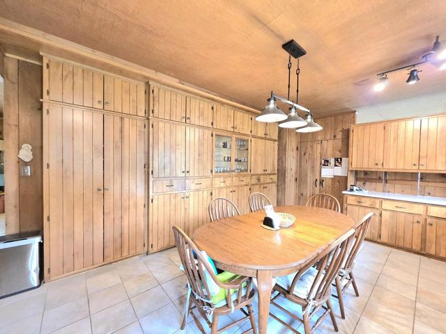 711 Giddings AVENUE, Sheboygan Falls, WI 53085