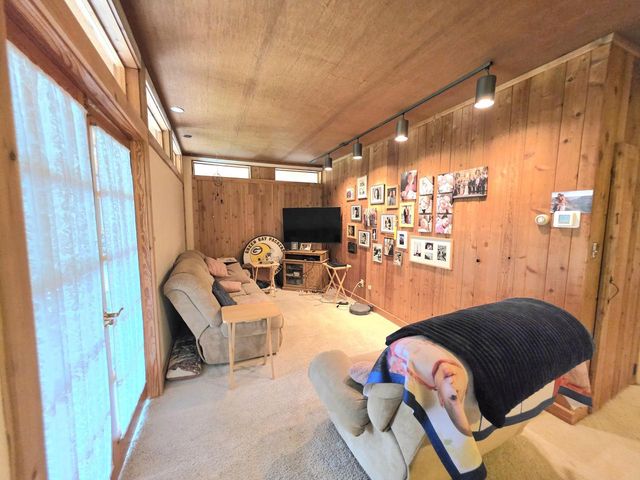 711 Giddings AVENUE, Sheboygan Falls, WI 53085