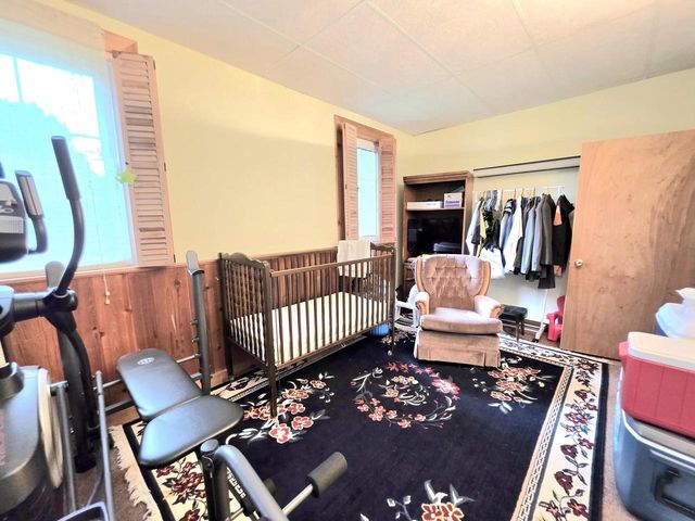 711 Giddings AVENUE, Sheboygan Falls, WI 53085