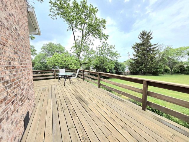 711 Giddings AVENUE, Sheboygan Falls, WI 53085