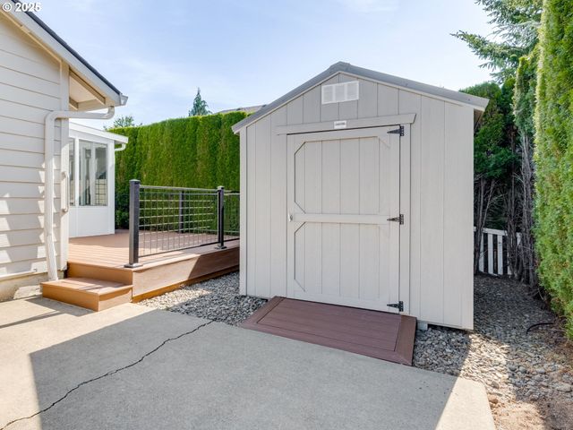 142 Sw HOWARD Dr, Mc Minnville, OR 97128