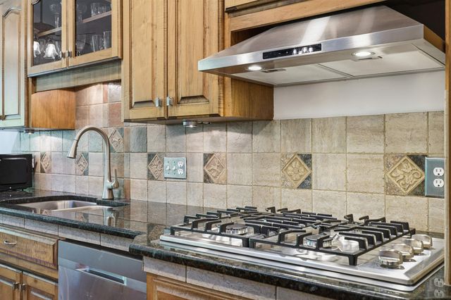 2190 Landrum Mill Road, Campobello, SC 29322